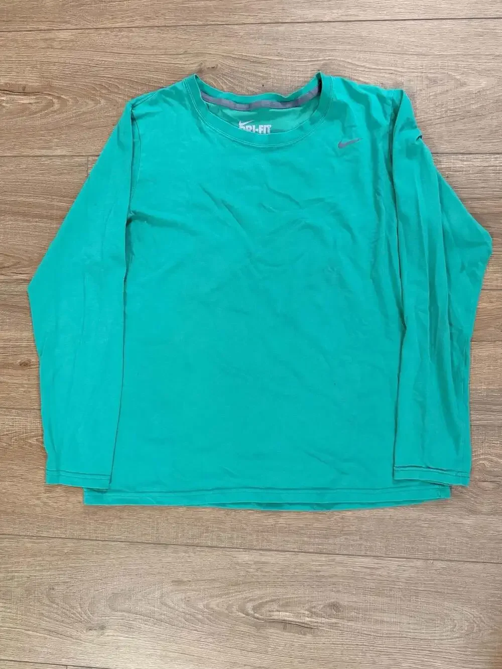 Nike Dri-FIT Slim Fit Long Sleeve Performance Training Top